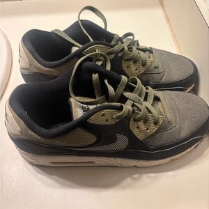 Nike Men's Olive and Black Sneakers